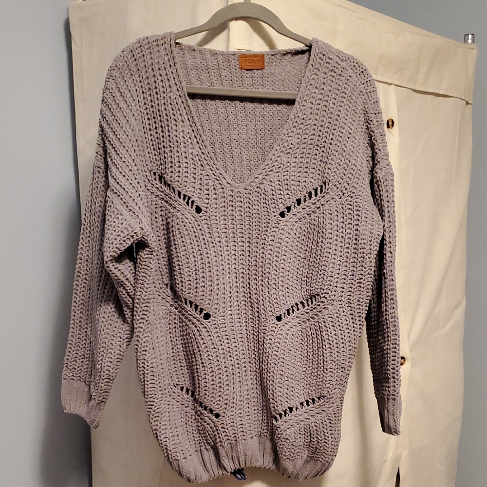 Cozy V-Neck Knit Sweater - Gray